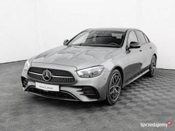 Szary (metalik) Używany 2023 Mercedes E220 AMG Sedan/Limuzyna | 234 850 zł