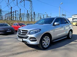 Srebrny Używany 2015 Mercedes GLE350 SUV | 78 000 zł