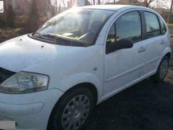 Biały Używany 2003 Citroën C3 Exclusive Hatchback | 5400 zł