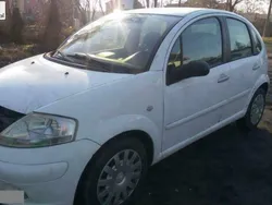 Biały Używany 2003 Citroën C3 Exclusive Hatchback | 5400 zł