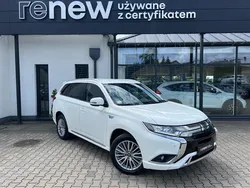Biały Używany 2018 Mitsubishi Outlander P-HEV Intense+ Kombi | 81 900 zł
