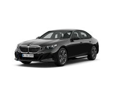 Czarny szafir metalizowany Używany 2024 BMW 520 Comfort Edition Sedan/Limuzyna | 237 900 zł (Super Cena)