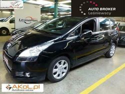 Czarny Używany 2011 Peugeot 5008 Minivan | 34 650 zł