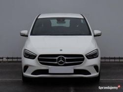 Biały Używany 2019 Mercedes B200 Minivan | 71 999 zł (Super Cena)