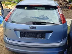 Niebieski Używany 2005 Ford Focus Hatchback | 1800 zł
