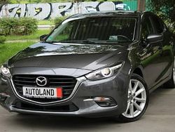 Grafitowy (metalik) Używany 2017 Mazda 3 Hatchback | 56 666 zł
