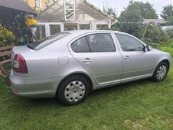 Srebrny Używany 2009 Skoda Octavia Hatchback | 17 000 zł (Uczciwa cena)