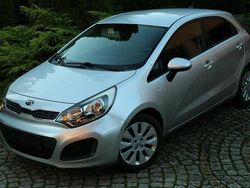 Srebrny Używany 2013 Kia Rio 2 Hatchback | 24 600 zł (Uczciwa cena)