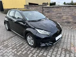 Czarny Używany 2022 Toyota Yaris Hybrid Hatchback | 45 900 zł