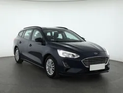 Niebieski Używany 2018 Ford Focus Kombi | 44 999 zł (Uczciwa cena)
