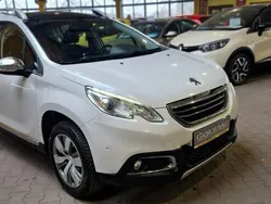 Biały Używany 2013 Peugeot 2008 SUV | 29 900 zł (Drogi)