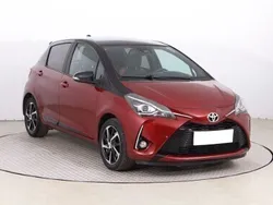 Czerwony Używany 2020 Toyota Yaris Hatchback | 62 999 zł (Uczciwa cena)