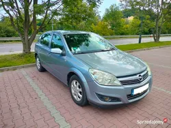 Srebrny Używany 2007 Opel Astra Enjoy Hatchback | 10 200 zł (Uczciwa cena)