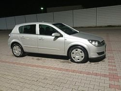 Srebrny Używany 2004 Opel Astra Hatchback | 5500 zł (Drogi)