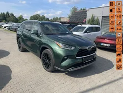 Zielony ciemny (metalik) Używany 2024 Toyota Highlander SUV | 165 900 zł
