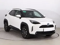 Biały Używany 2023 Toyota Yaris Cross SUV | 104 999 zł (Uczciwa cena)
