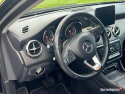 Używany 2018 Mercedes 220 | 100 000 zł