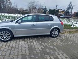 Szary Używany 2007 Opel Signum Hatchback | 6500 zł (Uczciwa cena)
