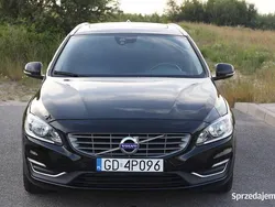 Czarny Używany 2016 Volvo V60 Kombi | 52 900 zł