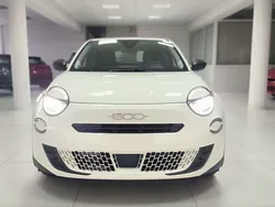 Lakier pastelowy biały Nowe 2025 Fiat 600 SUV | 87 450 zł (Dobra cena)
