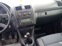 Niebieski Używany 2005 VW Touran Minivan | 12 500 zł (Uczciwa cena)