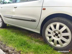 Srebrny Używany 2002 Renault Scénic Minivan | 6000 zł