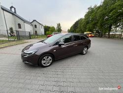 Brązowy Używany 2016 Opel Astra Kombi | 34 500 zł (Drogi)