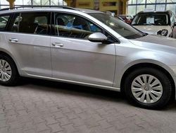 Srebrny (metalik) Używany 2016 VW Golf VII Kombi | 36 900 zł (Uczciwa cena)