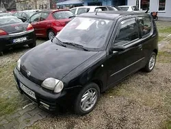 Czarny Używany 2002 Fiat Seicento Hatchback | 5700 zł (Dość drogi)