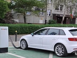 Biały Używany 2017 Audi A3 Sportback e-tron Sedan/Limuzyna | 79 000 zł