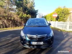 Zielony Używany 2015 Opel Zafira Minivan | 26 900 zł (Uczciwa cena)