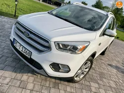 Biały Używany 2016 Ford Kuga SUV | 62 900 zł (Uczciwa cena)
