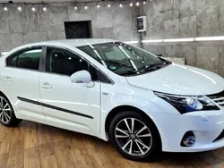 Inny kolor Używany 2013 Toyota Avensis Sedan/Limuzyna | 33 900 zł (Dobra cena)