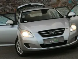 Srebrny Używany 2007 Kia Ceed 2 Hatchback | 13 700 zł (Dobra cena)