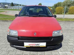 Czerwony Używany 1993 Renault Clio Hatchback | 5000 zł