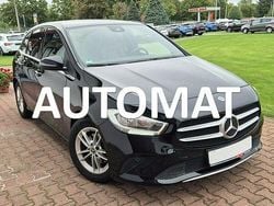 Czarny Używany 2020 Mercedes B180 Minivan | 85 800 zł