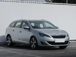 Srebrny Używany 2015 Peugeot 308 Kombi | 27 999 zł (Uczciwa cena)
