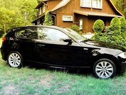 Czarny Używany 2009 BMW 116 Hatchback | 16 000 zł (Uczciwa cena)