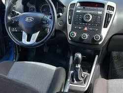 Niebieski Używany 2011 Kia Ceed 2 Hatchback | 19 900 zł (Dobra cena)