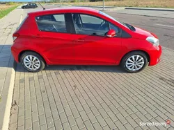 Czerwony Używany 2013 Toyota Yaris Hatchback | 16 500 zł (Uczciwa cena)
