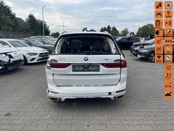 Biały Używany 2022 BMW X7 SUV | 89 900 zł