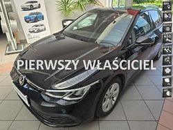 Czarny (metalik) Używany 2021 VW Golf VIII Hatchback | 73 500 zł (Uczciwa cena)