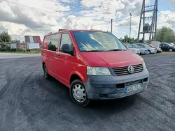 Czerwony Używany 2006 VW T5 Van | 8950 zł (Dobra cena)