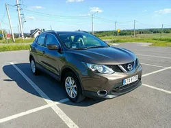 Brązowy Używany 2017 Nissan Qashqai SUV | 61 000 zł (Uczciwa cena)