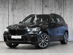 Czarny szafir metalizowany Używany 2021 BMW X5 Shadowline SUV | 214 800 zł (Uczciwa cena)