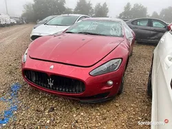Czerwony Używany 2011 Maserati GranCabrio Kabriolet | 138 000 zł