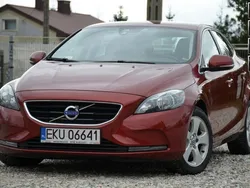 Bordowy Używany 2015 Volvo V40 Kombi | 35 900 zł (Dobra cena)