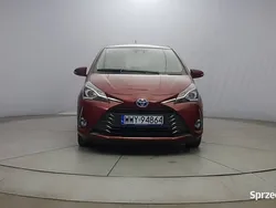 Bordowy Używany 2019 Toyota Yaris Hybrid Premium Hatchback | 62 850 zł (Uczciwa cena)