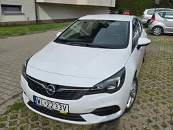 Biały Używany 2019 Opel Astra Hatchback | 40 500 zł (Uczciwa cena)