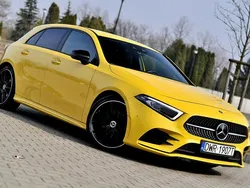 Żółty (metalik) Używany 2021 Mercedes A180 Hatchback | 96 900 zł (Dobra cena)